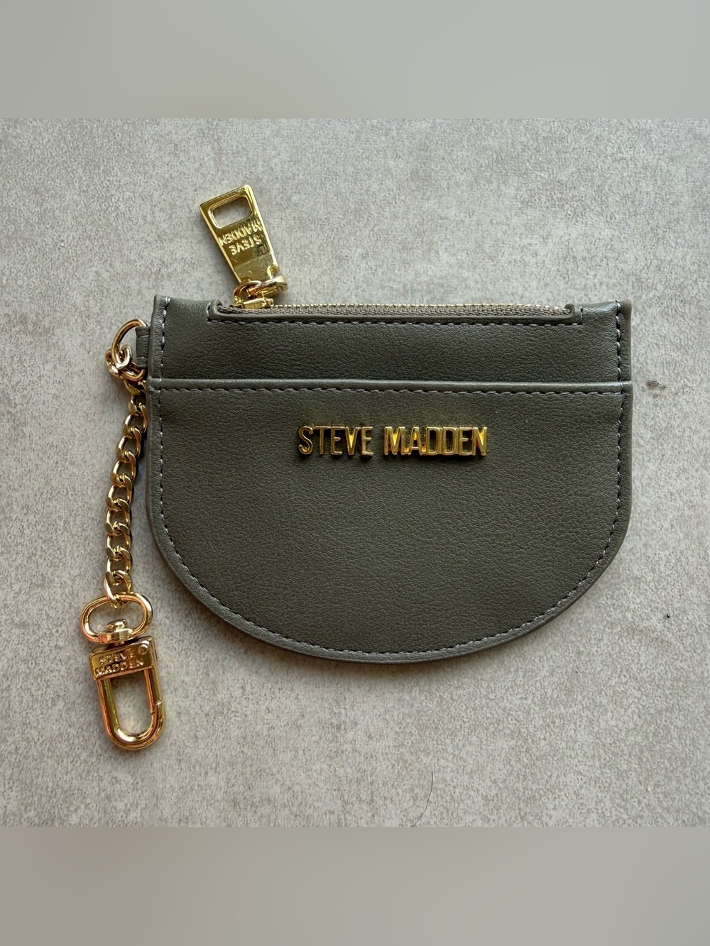 Steve Madden small card wallet small Dark green gold logo zipper leather